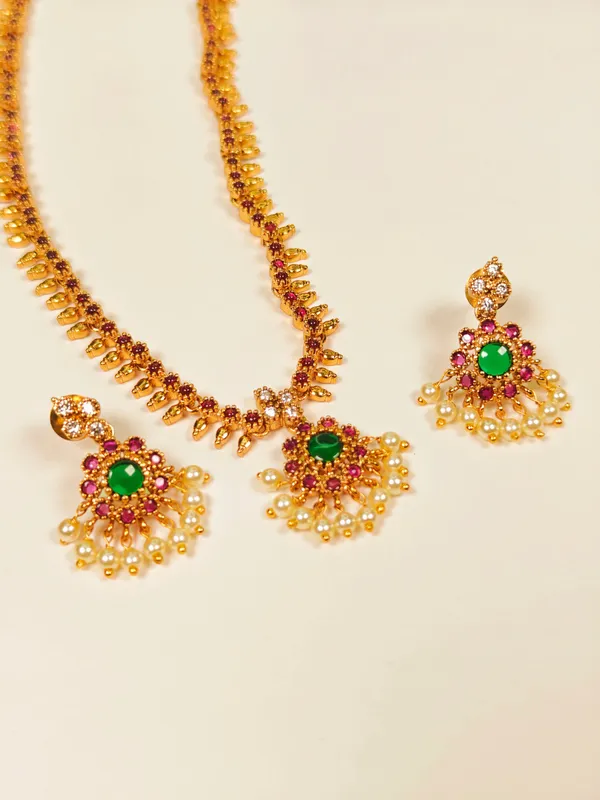Paarvi_Long_Haram_Set