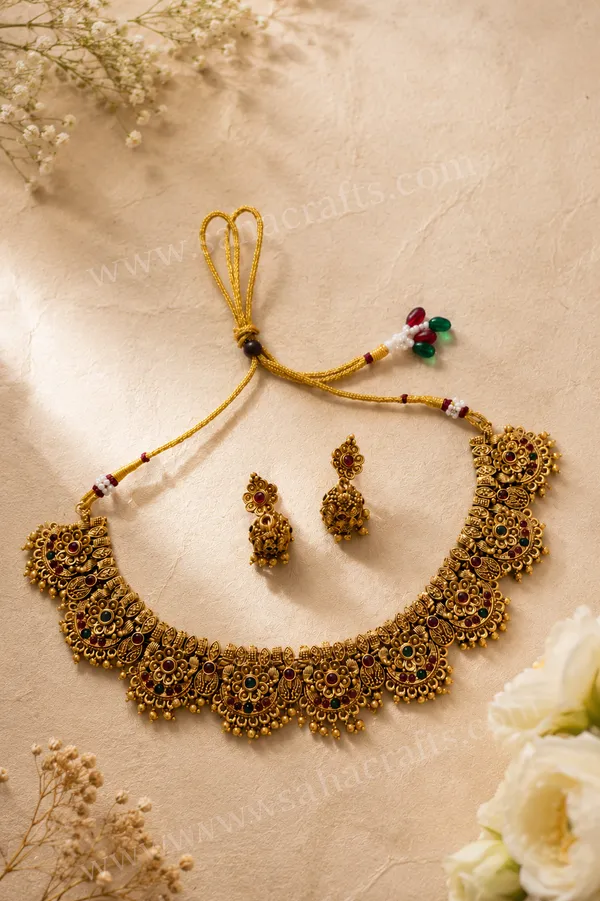 Raani_Gold_Neckless_Set