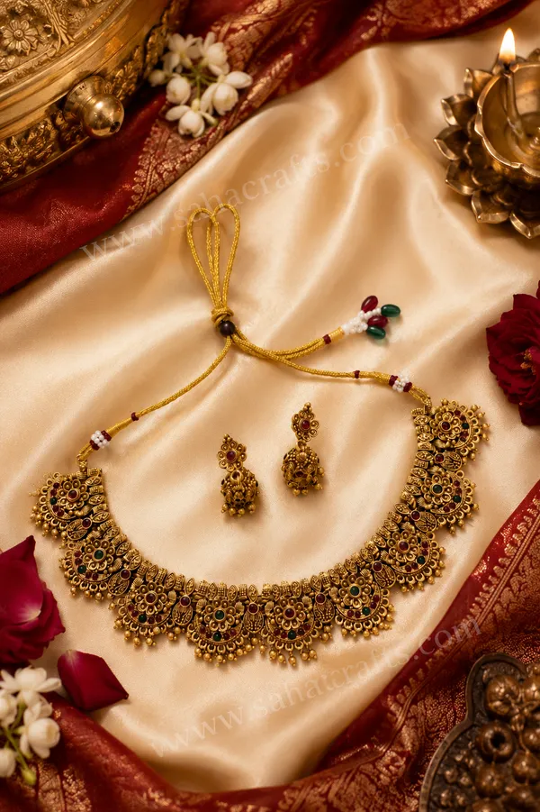 Raani_Gold_Neckless_Set