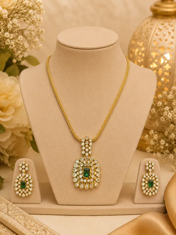 Zeynep_Emerald_Pendant_Set