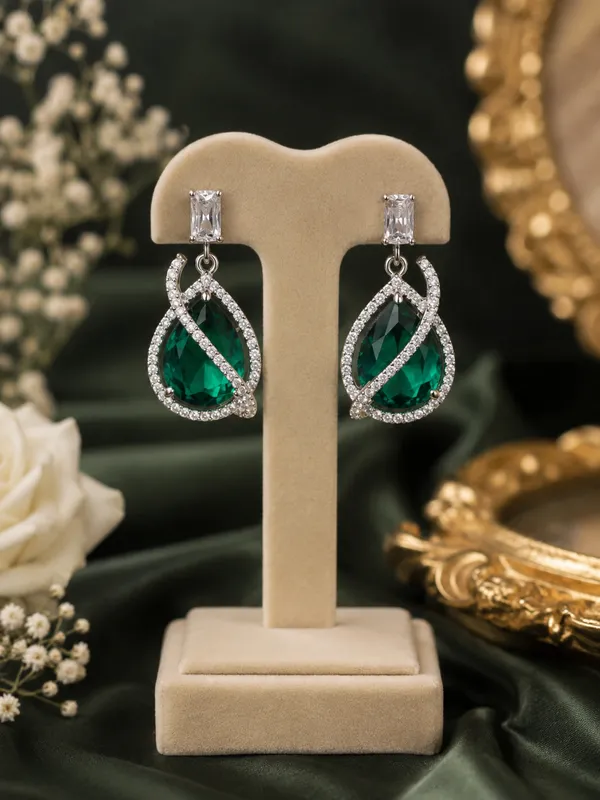 Daizy_Aquamarine_Diamond_Earrings