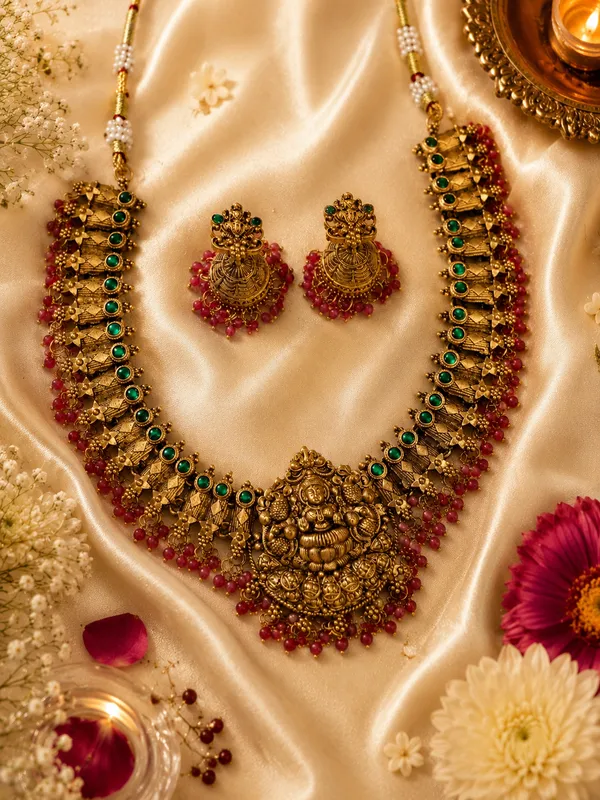 Varahlaxmi_Gold_Neckless_Set