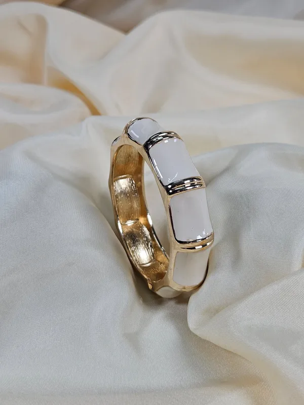 Beyza_Moon_Luxury_Enamel_Bracelet_Openable_Size_2_2_2_8_Waterproof_Sweat_Proof_Hypoallergenic_Anti_Tarnish