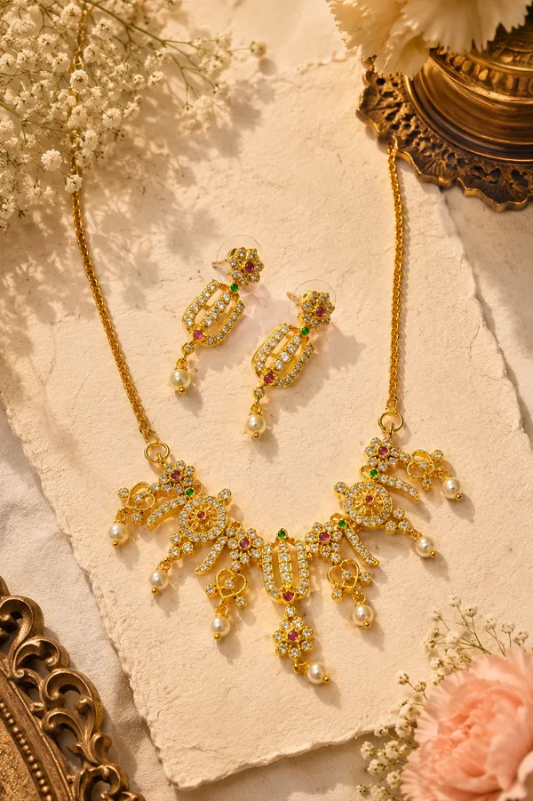 Aaishani_Choker_Set_With_Matching_Earrings