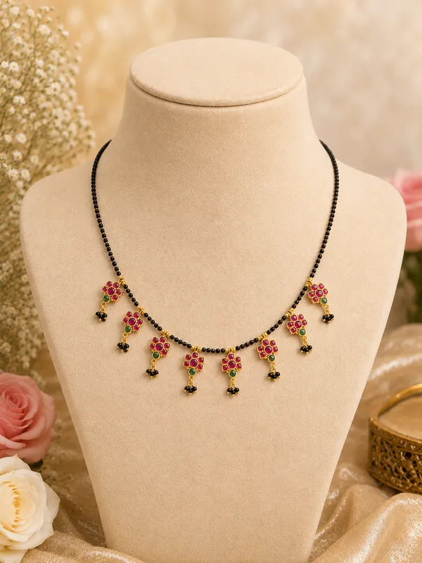 Roohi_Black_Diamond_Neckless