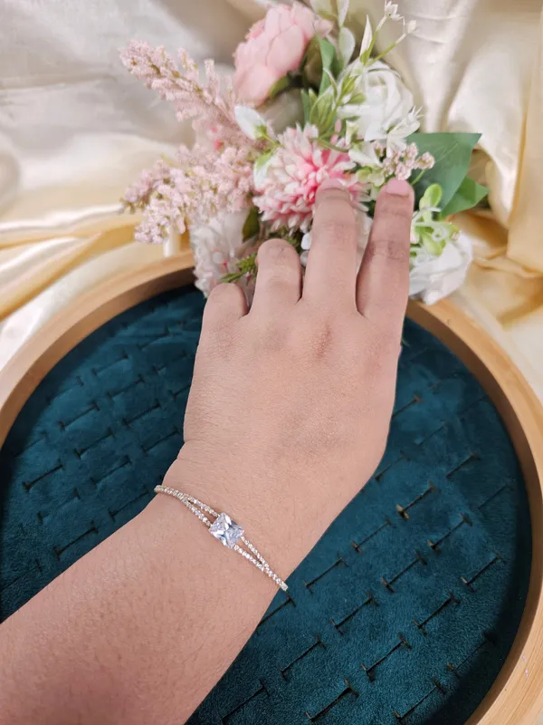 Angelina_Diamond_Lookalike_Tennis_Bracelet