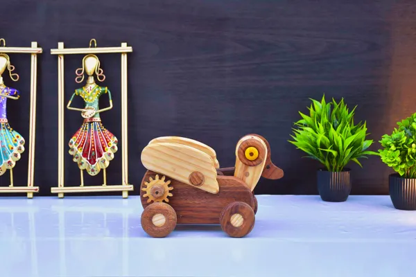 Wooden_Duck_Wheeled_Gear_Toy