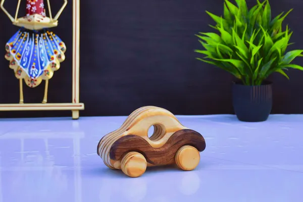 Wooden_Mini_Car_Toy_Showpiece