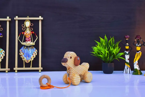 Wooden_Dog_Pull_Along_Toy_With_Wheels