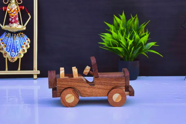 Wooden_Gypsy_Toy_Car_Showpiece