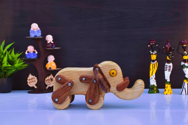 Wooden_Articulated_Elephant_Toy