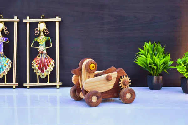 Wooden_Duck_Wheeled_Gear_Toy