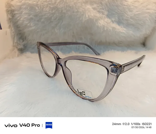 Transparent_Cat_Eye_Eyeglasses