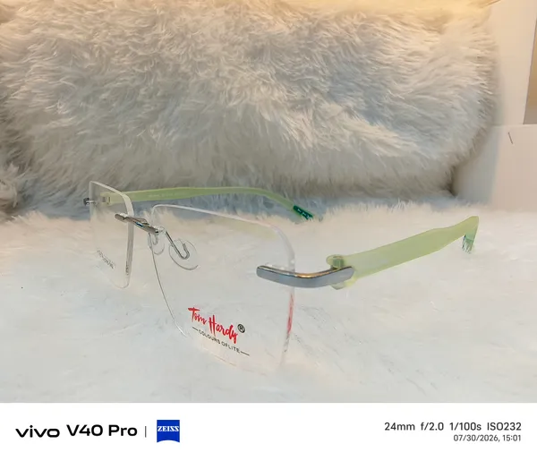 Green_Transparent_Frame_Eyeglasses