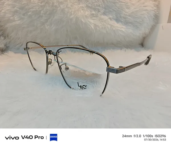 Metal_Frame_Clear_Lens_Eyeglasses