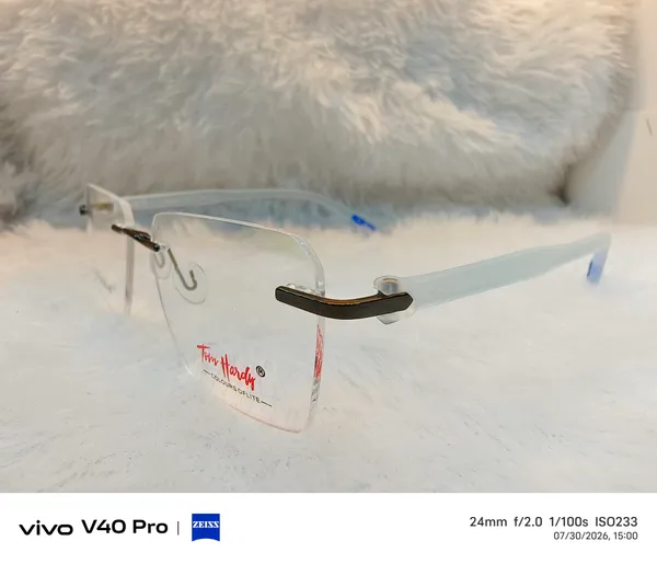 Clear_Rimless_Eyeglasses