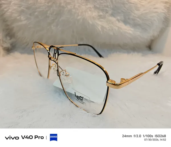 Gold_Metal_Full_Rim_Eyeglasses