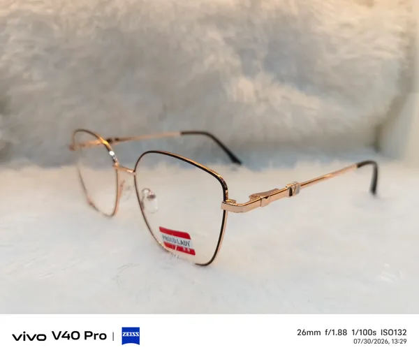 Gold_Tone_Rectangular_Metal_Eyeglasses
