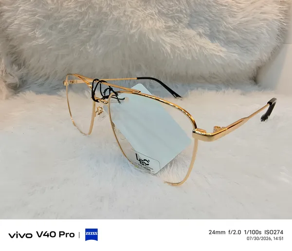 Gold_Metal_Blue_Tinted_Eyeglasses