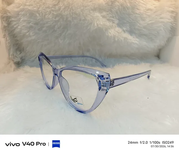 Blue_Transparent_Cat_Eye_Eyeglass_Frame