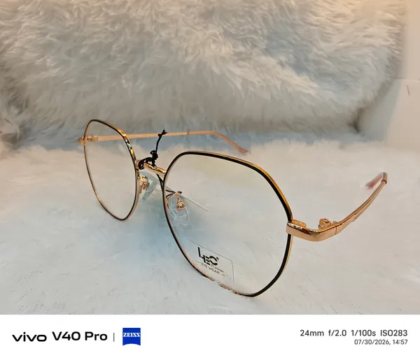 Gold_Metal_Oval_Frame_Optical_Glasses