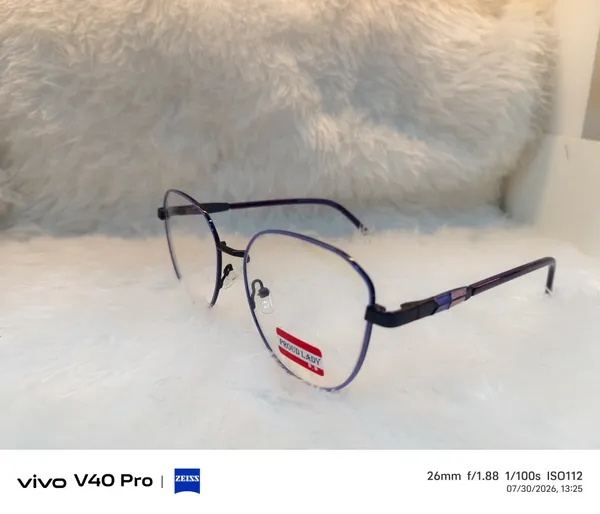 Blue_Black_Round_Metal_Frame_Eyeglasses