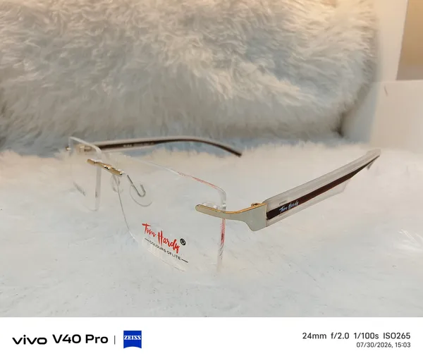 Gold_Rimless_Rectangular_Eyeglasses