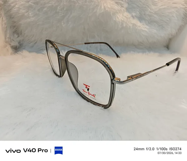 Black_Square_Frame_Eyeglasses