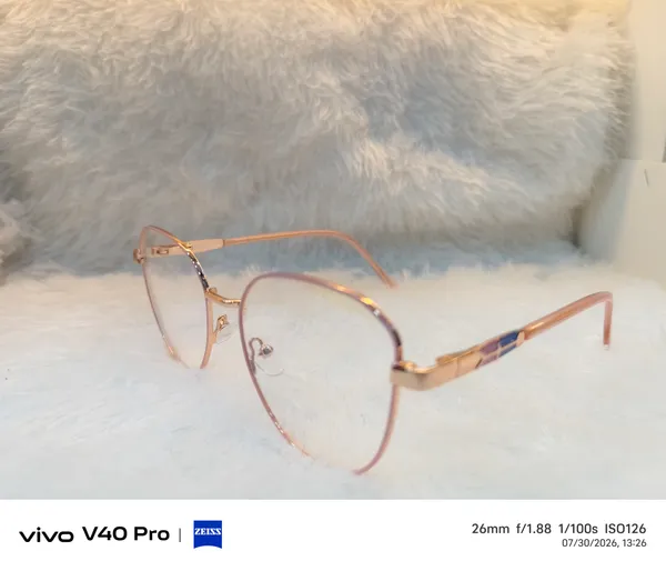 Rose_Gold_Metal_Oversized_Eyeglass_Frame