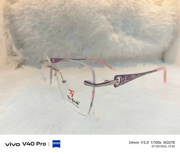 Purple_Rimless_Eyeglasses