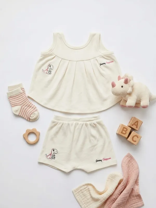 Cuddleceratops™_100%_Certified__Organic_Cotton_Dino_Embroidered_Pyjama_Set_For_Babies