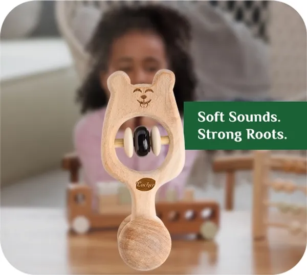 NibbleNose™_Premium_Neem_Wood_Animal_Face_Rattle_And_Massager_For_Babies