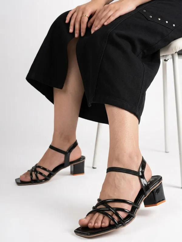 Black_Synthetic_Strappy_Block_Heel_Sandals_For_Women