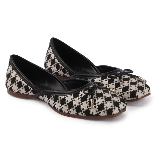 Black_White_Synthetic_Patterned_Bow_Flat_Shoes_For_Women