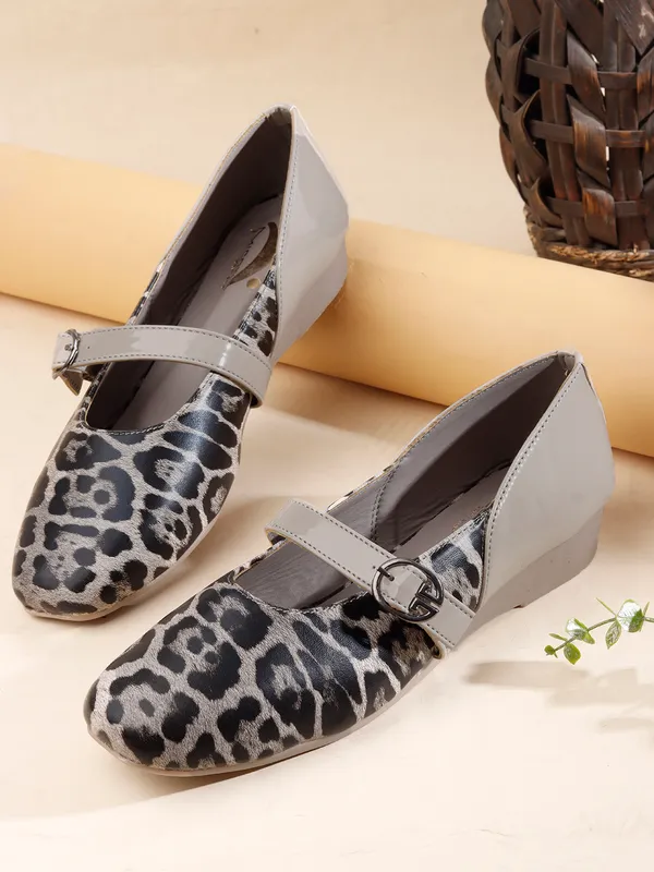 Beige_Synthetic_Leopard_Print_Wedge_Mary_Jane_Shoes_For_Women