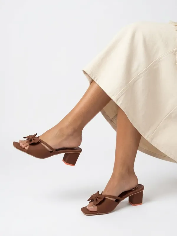 Brown_Synthetic_Bow_Detail_Open_Toe_Block_Heel_Mules_For_Women
