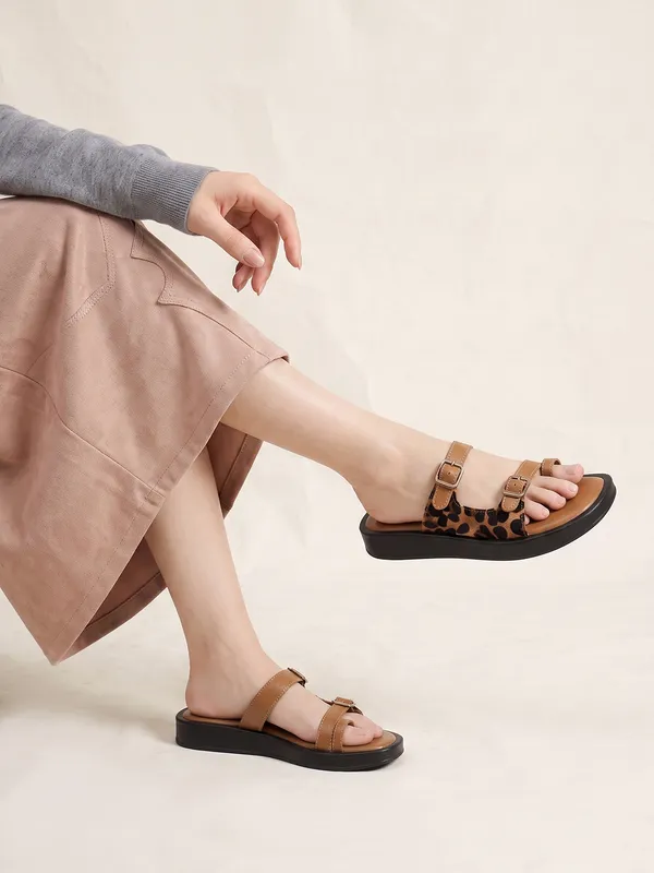 Brown_Synthetic_Leopard_Print_Buckle_Wedge_Sandals_For_Women