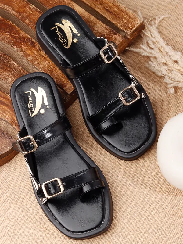 Black_Synthetic_Zebra_Print_Buckle_Wedge_Sandals_For_Women