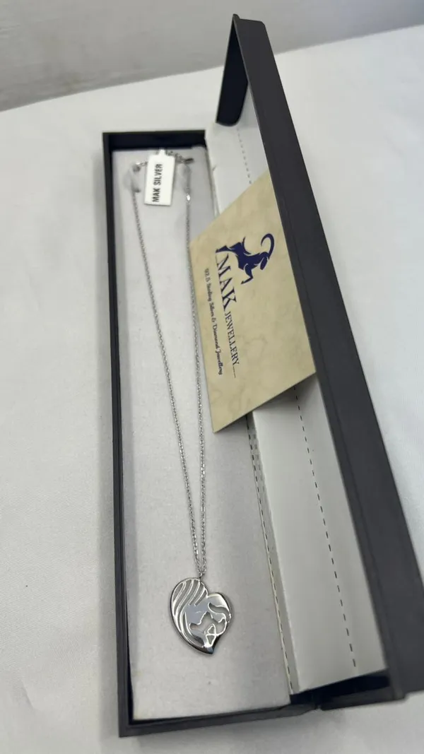 Mak_Luxe_925_Sterling_Silver_Pendant