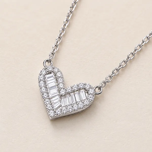 Mak_Luxe_925_Sterling_Silver_Heart_Pendant_With_Chain
