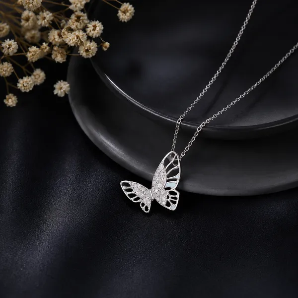 Mak_Luxe_925_Sterling_Silver_Butterfly_Sparkling_Silver_Pendent_With_Chain