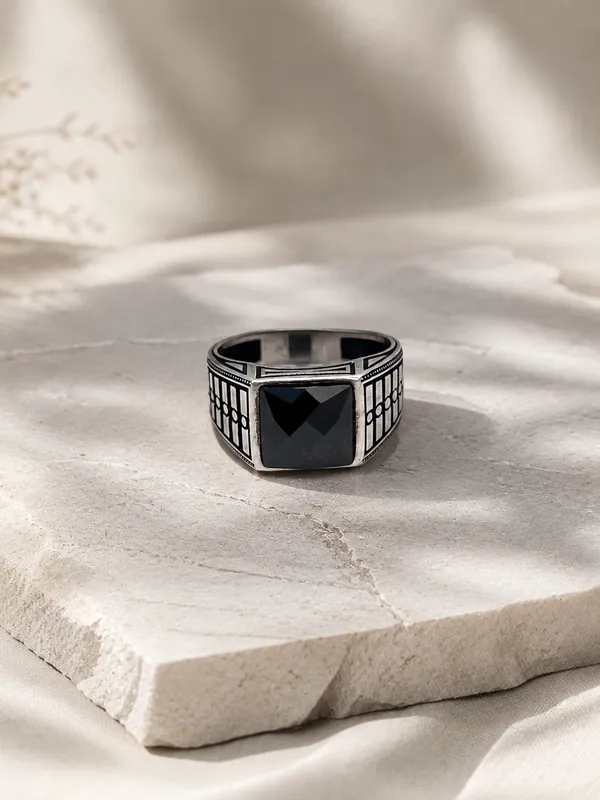 Mak_Luxe_925_Streling_Silver_Midnight_Onyx_Royal_Men’s_Statement_Ring