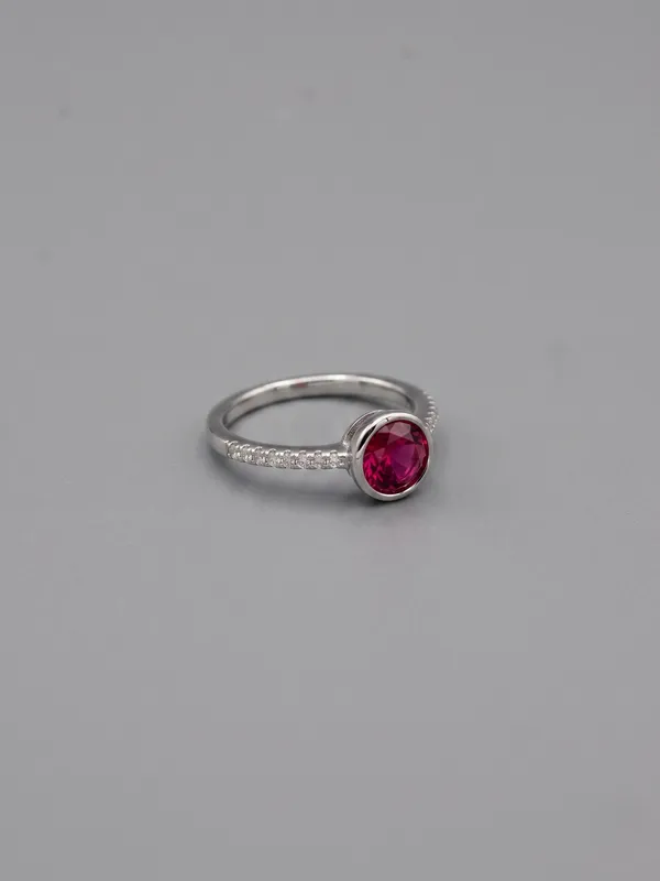 Mak_Luxe_925_Sterling_Silver_Crimson_Crown_Solitaire_925_Sterling_Silver_Ring.