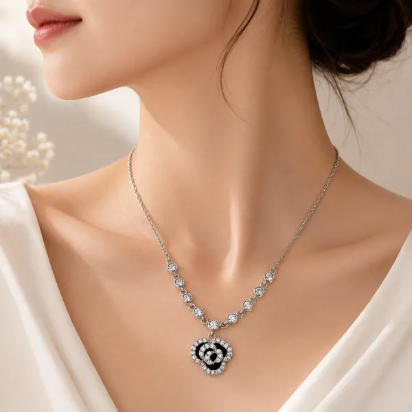 Mak_Luxe_925_Sterling_Silver_Pendant