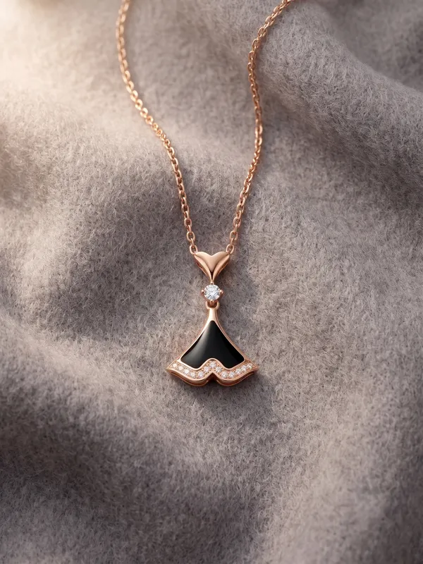 Mak_Luxe_925_Sterling_Silver_Pendant