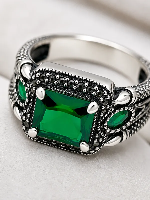 Mak_Luxe_925_Streling_Silver_Royal_Emerald_Vintage_Women’s_Statement_Ring