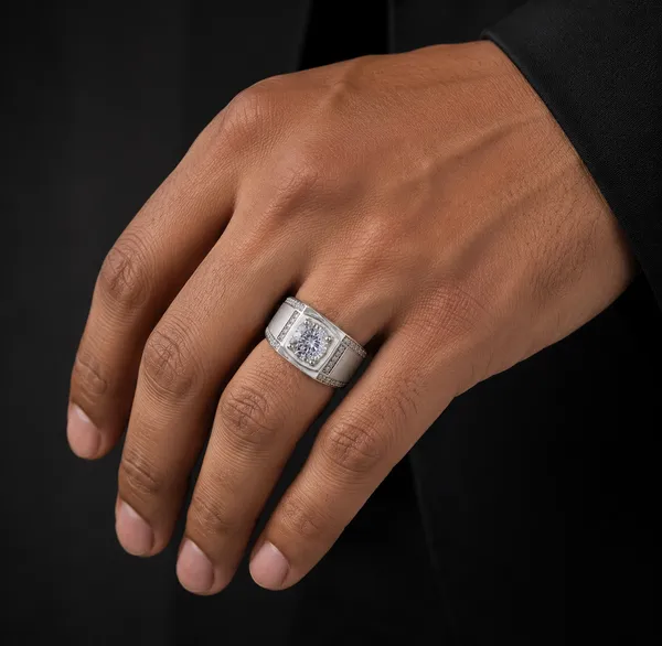 Mak_Luxe_925_Streling_Silver_Regal_Crown_Solitaire_Diamond_Men’s_Ring
