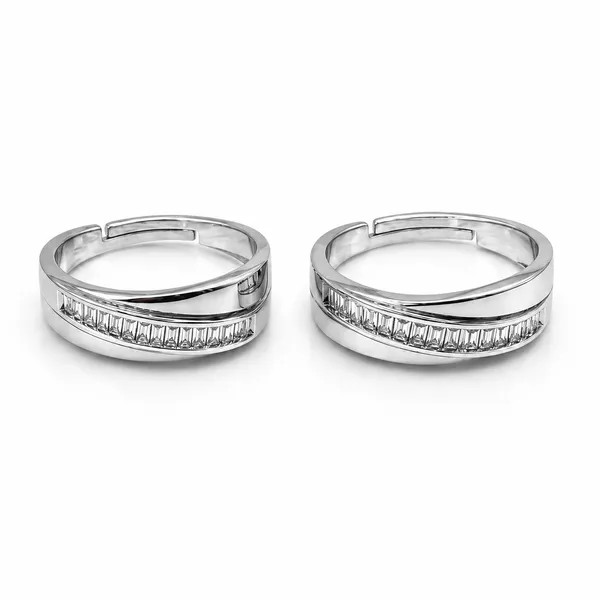mak_luxe_925_sterling_silver_couple_ring_with_CZ_emerald_diamond