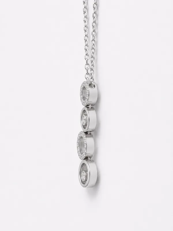 Mak_Luxe_Interlocking_Circle_Pendant_With_Chain