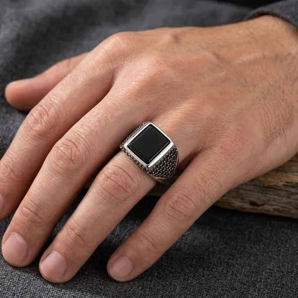 Mak_Luxe_925_Streling_Silver__Midnight_Onyx_Imperial_Men’s_Statement_Ring